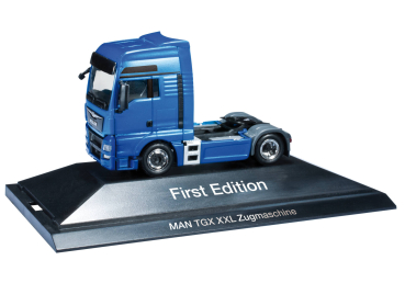 Herpa 110594 MAN TGX XXL Euro 6 Zugmaschine "First Edition", PC