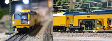 Preview: Märklin 39935  Gleisstopfmaschine Unimat 09-4x4/4S E3