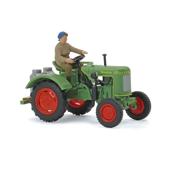Busch 54154  Traktor Fendt F 15 Dieselross mit Bäuerin und Milchkannen