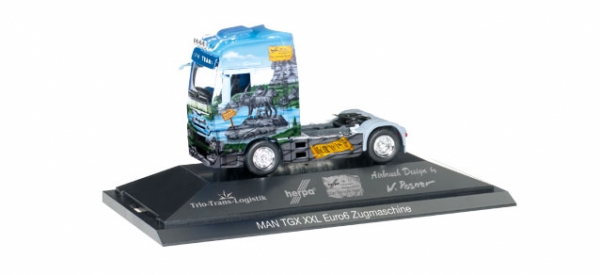 Herpa 110839  MAN TGX XXL Euro 6 Zugmaschine "Herpa Weltgeschichte Nr. 12, Römer"