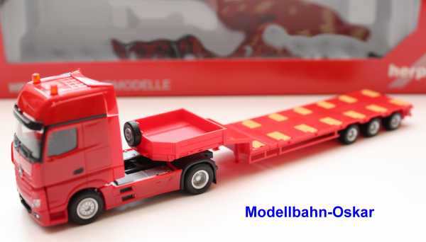 Herpa 159296 MB Actros Gigaspace Semitieflade-Sattelzug
